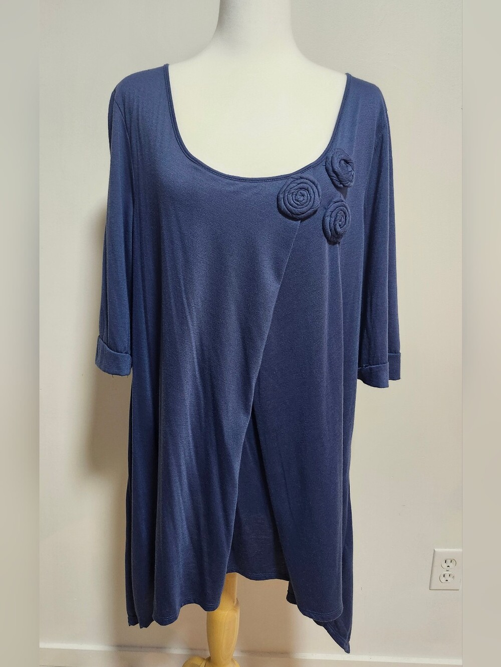 Penningtons Navy Scoop Neck Floral Appliqué Tunic Top